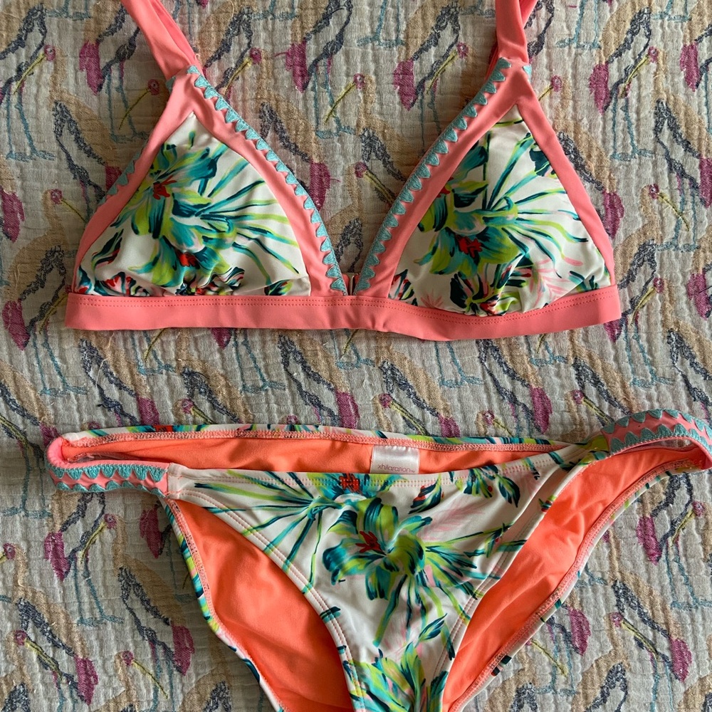 🏝🧉 Vibrant Tropical Bikini 👙🐠